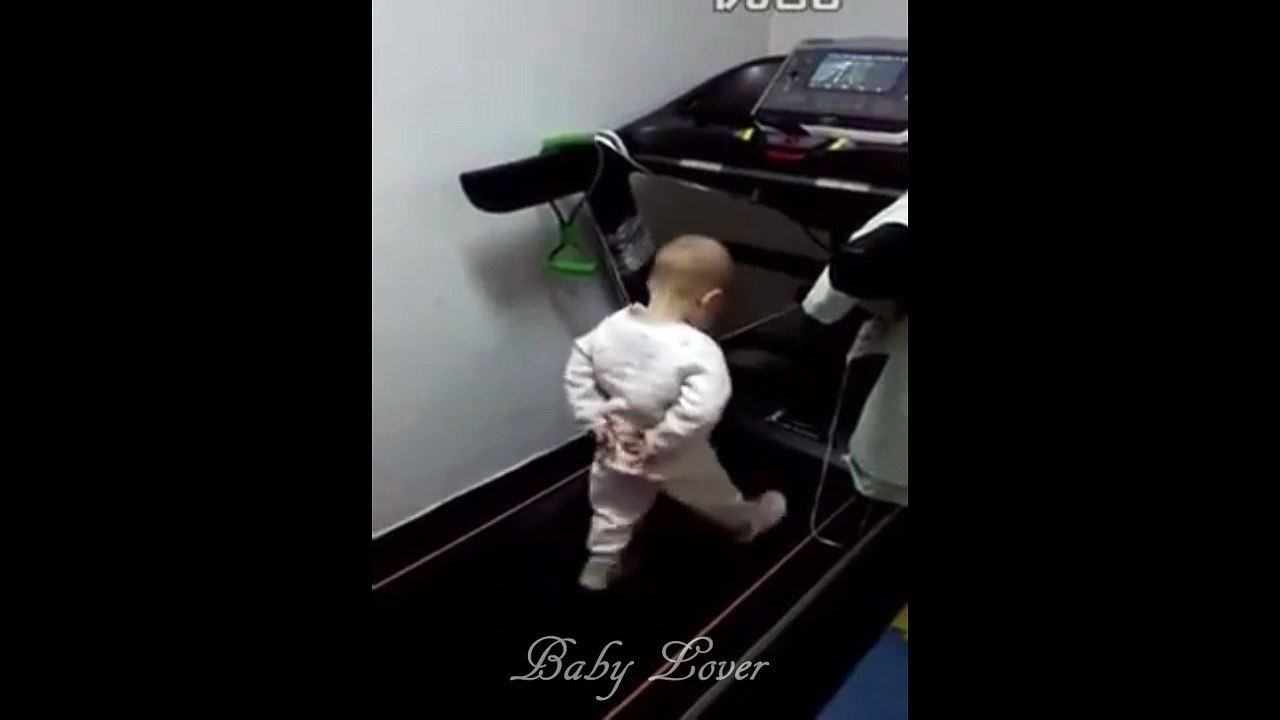 Amazing !! Baby Try Runner Machine