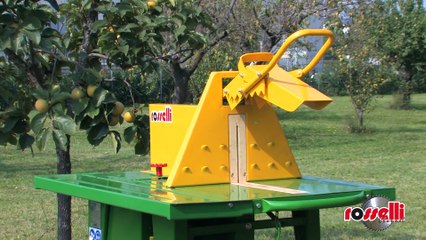 Serra circular elétrica ao cortar - Rosselli Snc