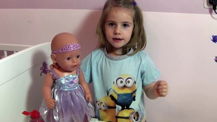 Hannahs BABY born Püppi wird von innen gereinigt - Schimmel vermeiden | Zapf Creation