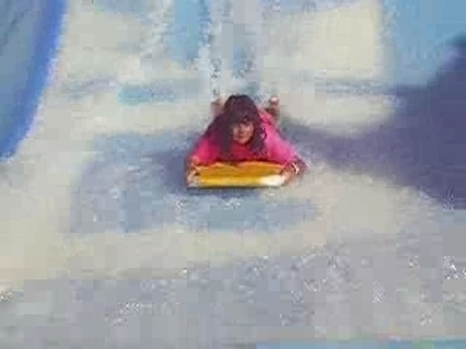 Andrea en el FlowRider