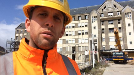 Ils vont sauver le fronton de l'hôpital Bodélio