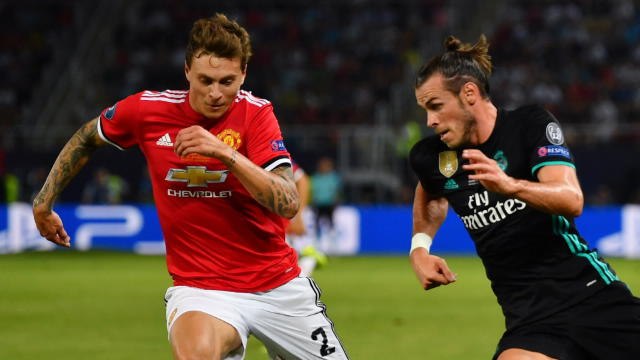 Mourinho trusts Lindelof for Champions League, but not Premier League