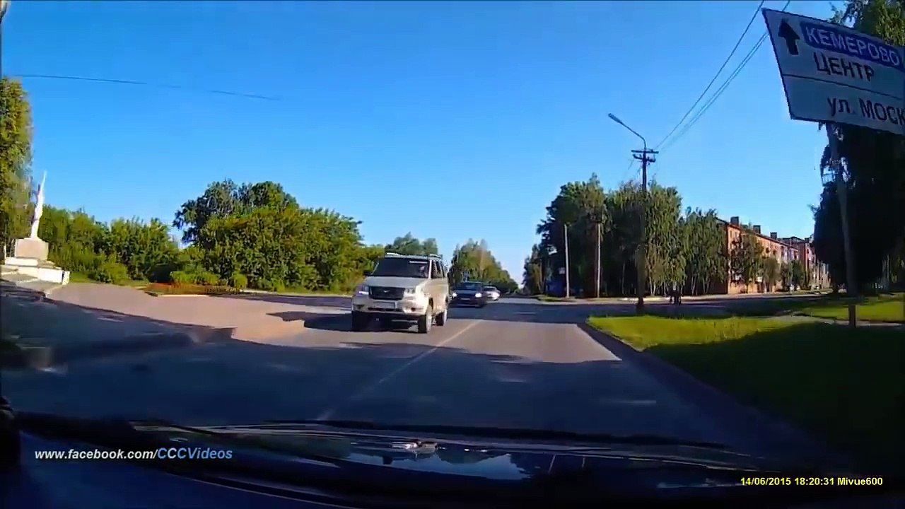 JUNE 2017 - Car Crash Compilation # 36