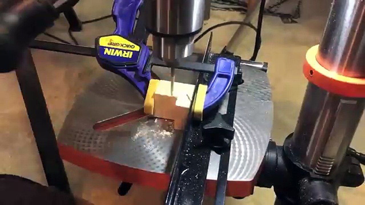 Fabrication du jeu de plateau Jumanji (Timelapse)