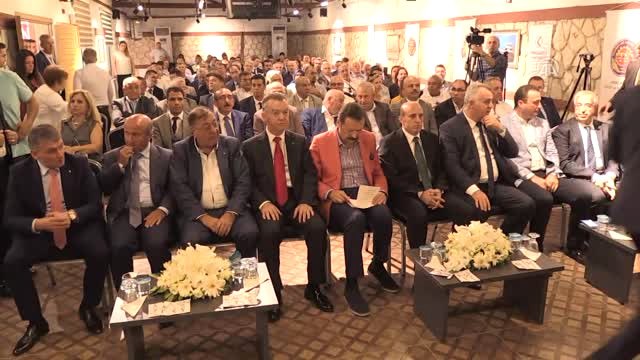 Hisarcıklıoğlu, Odalar ve Borsalar Bölge Toplantısı Nda Konuştu