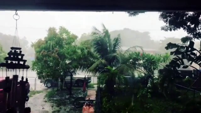 Florida Hurricane Irma rain starts Inside view of those who didn't evacuate #Florida #Irmageddon