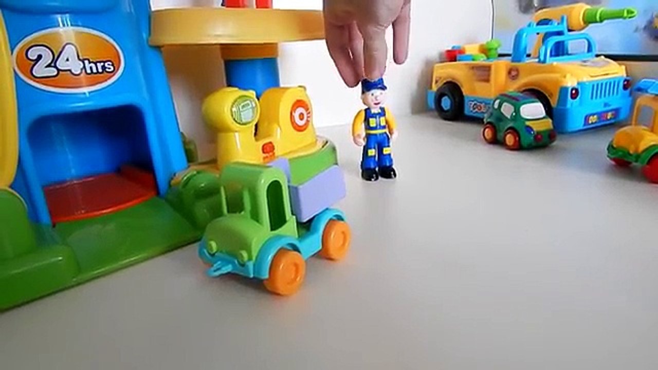 Машинки мультфильм - Город машинок - 2 серия: Автомойка машин, автосервис. Развивающие мул