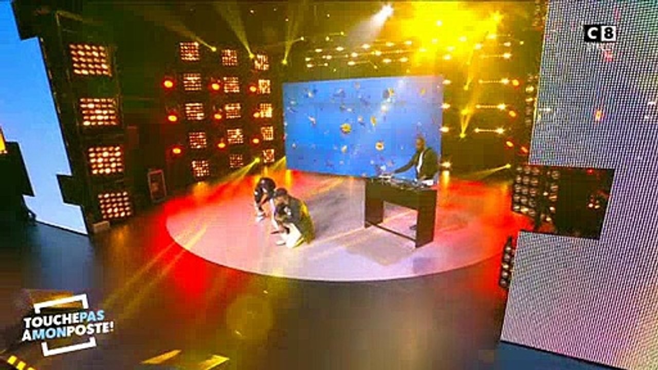 En direct, ce soir, tout tombe en panne dans TPMP ! Musique et micros HS... Cyril Hanouna obligé de lancer la pub