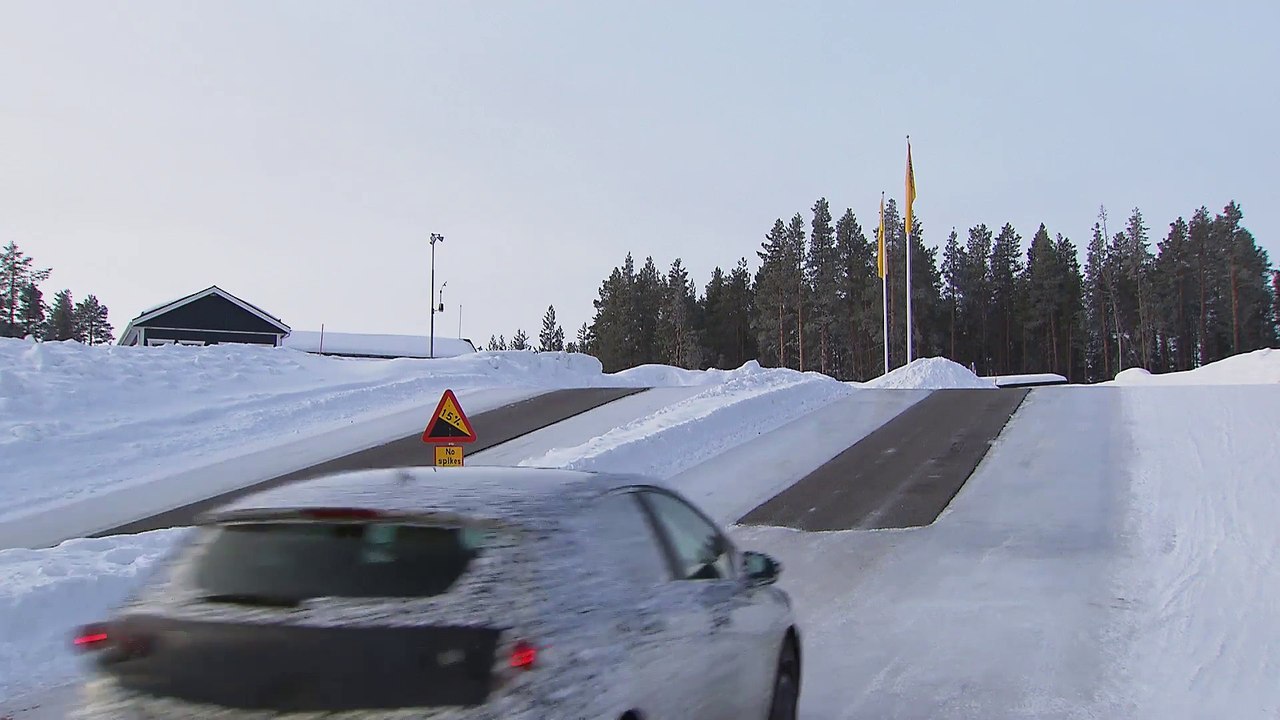 Opel Astra Winter Test Sweden