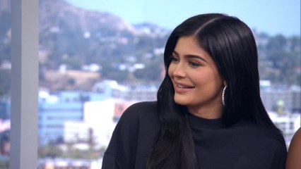 Kylie Jenner Clears Up Her "Is That a Chicken" Remark