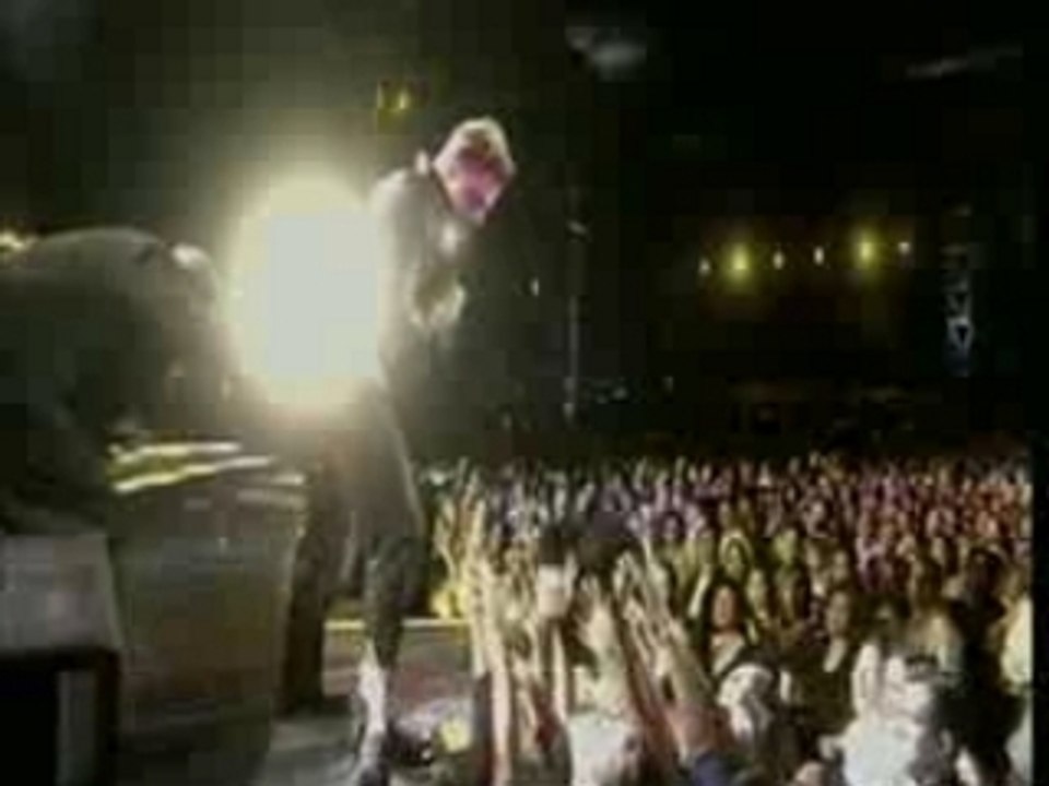 LUIS MIGUEL - COMO ES POSIBLE QUE A MI LADO(VIVO)