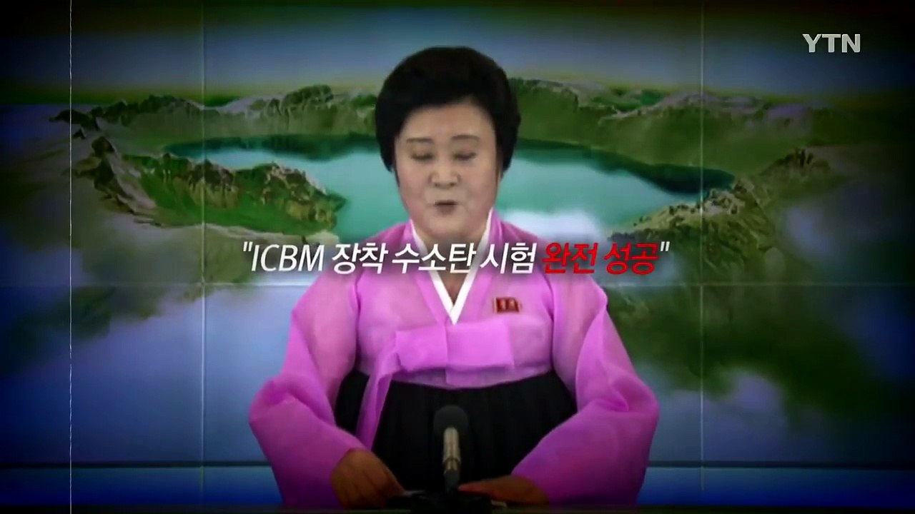 오늘은 해군이 나선다...軍, 이틀째 대북 무력시위 / YTN
