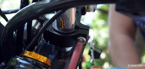 How to install EXPLORER LED light | KiWAV