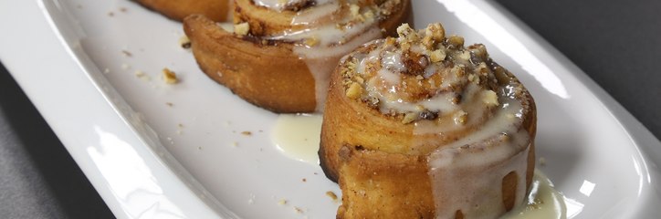 خطوات سهلة  لتحضير سينامون رول بالجوز