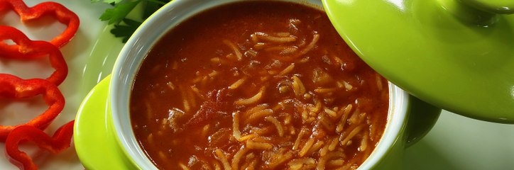 حساء الارز و الطماطم الاردني بالخطوات الكاملة