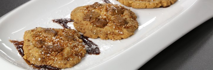 كوكيز بالشوكولاتة البيضاء بأسهل الخطوات