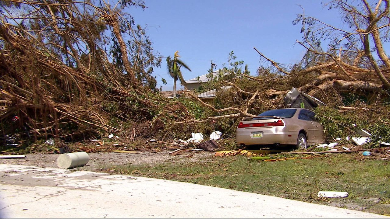 Marco Island cleans up as resident assess Hurricane Irma's damage
