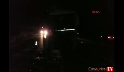 Minibüs TIR'a arkadan çarptı: 16 yaralı