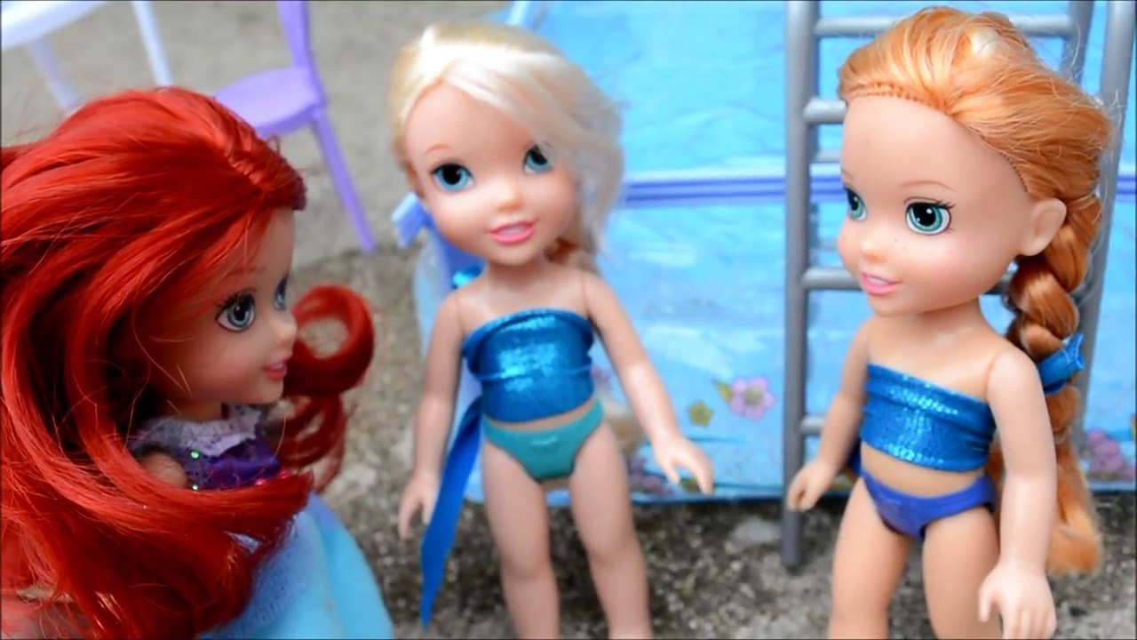 Elsa And Anna Toddlers Swim As MERMAIDS! toddler anna and elsa swim