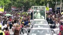 Accident de Papamobile : le Pape François, blessé, garde le sens de l'humour