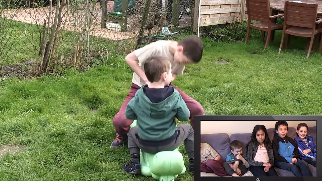 Try Not To Laugh Or Grin Kids Challenge! (with PPAP)