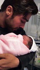 Mohammad Amir Recites Azan To His Daughter's Ears