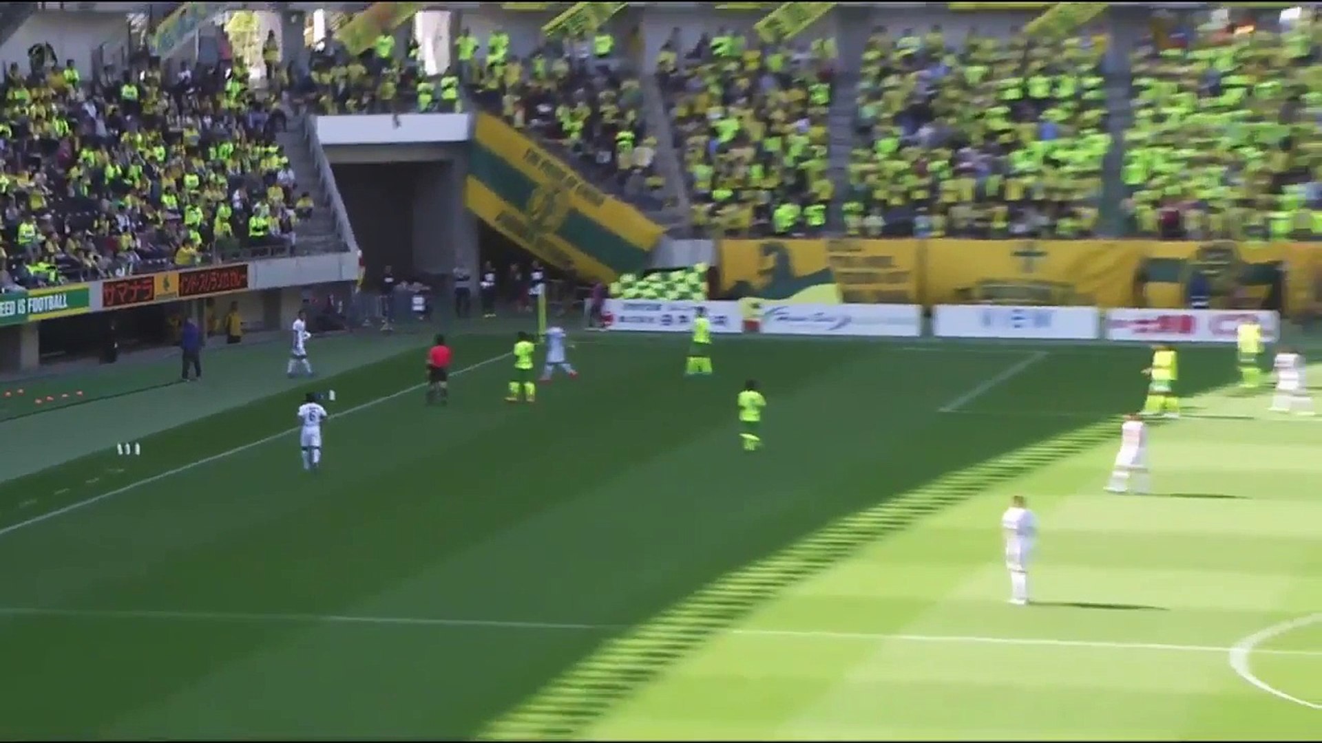 胸糞 拡大版 J2徳島df 馬渡和彰 ボールボーイを小突いて一発レッド退場 Video Dailymotion