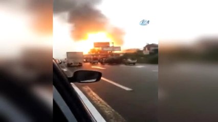 Akaryakıt İstasyonunda Tanker Patladı