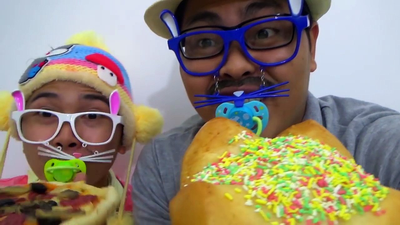 Bad Baby Giant Valentines Cake & Candy Challenge Victoria Annabelle Toy Freaks Family