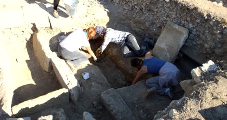 Balıkesir'de Kazılarda Bin 200 Yıllık Kilise Bulundu