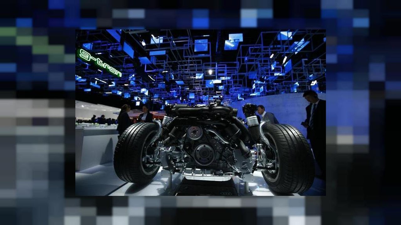 Carros elétricos brilham no salão de Frankfurt