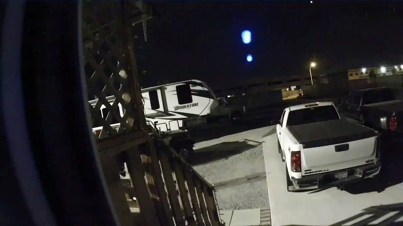 Une boule de feu impressionnante filmée dans le ciel Canadien