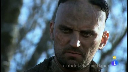 AGUILA ROJA RETENIDO POR ELCOSACO ESCENA 45