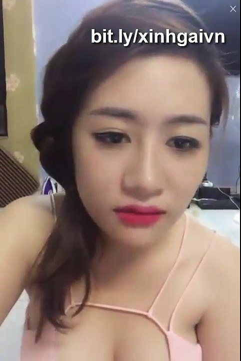 bé ly bigo vú rất to