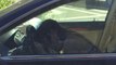 Cette conductrice droguée fuit une collision avec son airbag explosé !