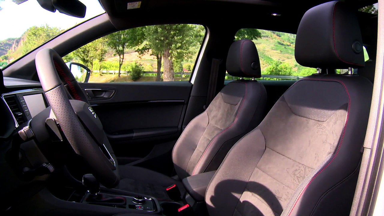 Seat Ateca FR and Seat Leon Cupra 300 Test Drive and Review with the most sporty Seats