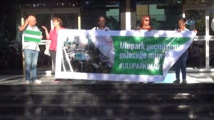 Ağaçsız Alanda 'Ağaç Kesilecek' İddiasıyla Eylem Yaptılar