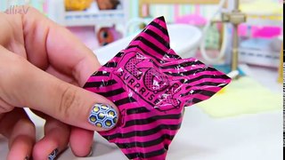 LOL Lil Sister Dolls Wave 2 Bath & Bedtime Surprise Blind Ball Bags Unboxing Play