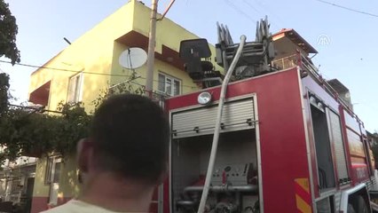 Ev Yangını Sırasında Fenalaşıp Bayılan Kadın Hayatını Kaybetti