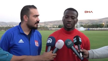 Samet Aybaba Yerli Oyuncular Kendilerini Geliştirmiyor