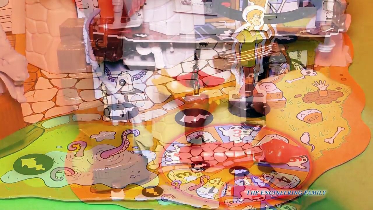 SCOOBY DOO The Scooby Doo Haunted House 3D Board Game Toys Video Unboxing