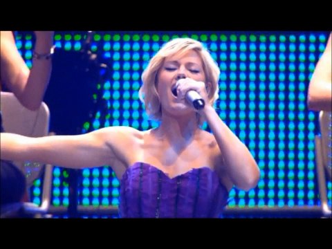 LIVE HELENE FISCHER: MANCHMAL KOMMT DIE LIEBE EINFACH SO / MEDLEY 1 (VERGEBEN, VERGESSEN UND WIEDER VERTRAU'N / KÖNIG DE