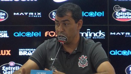 Carille desmente boato de 'ira' de Gabriel no vestiário; veja