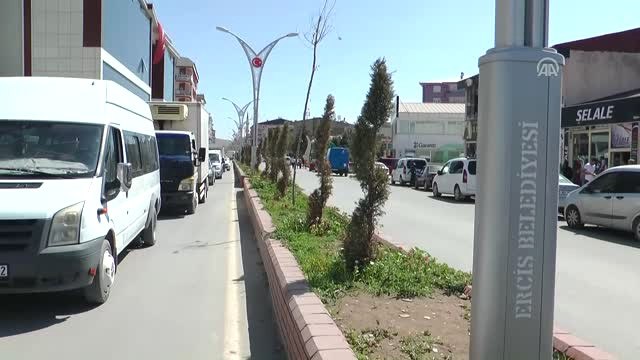 Van Valisi Zorluoğlu: Terörle Mücadeleyi Başarılı Bir Şekilde Sürdürüyoruz