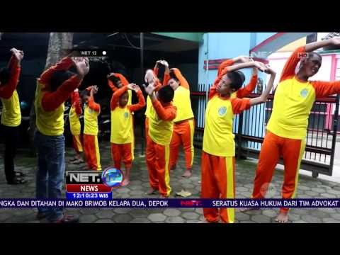 Belasan Anak Penyandang Autis di Kudus Jalani Terapi Renang - NET12