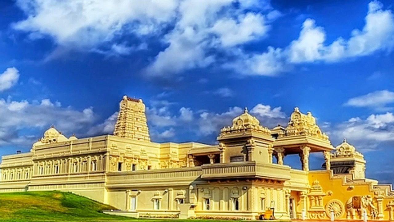 SRI VENKATESWARASWAMY TEMPLE, AURORA, IL PRESENTS NRITHYA SAMARPANA: BALA KONDALA: PANCHARATNAM