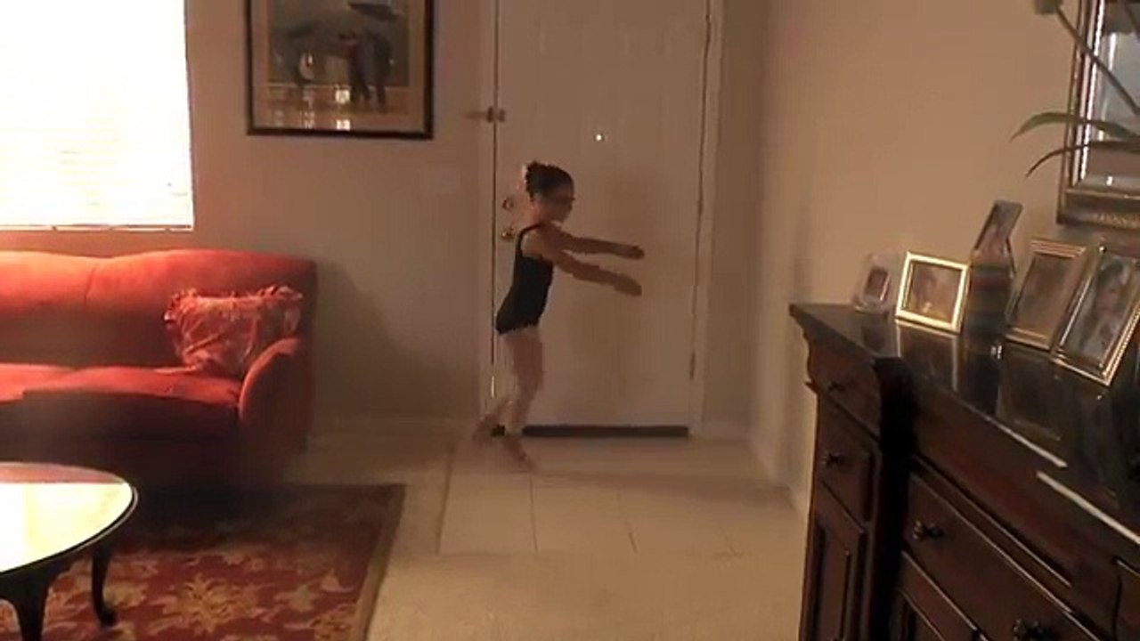 Ballet Class For Beginners - How to Do Basic Ballet Dance Positions