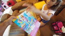 Elif Dalgıç barbie ve oyuncu yunus ile yüzüyor, Eğlenceli çocuk videosu