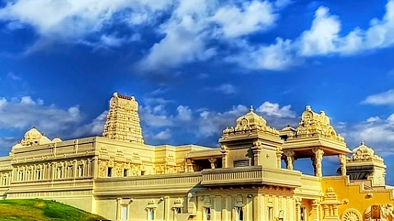 SRI VENKATESWARASWAMY TEMPLE, AURORA, IL PRESENTS NRITHYA SAMARPANA: BHAMA KALAAPAM