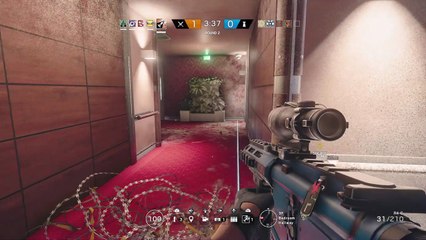 Tom Clancy's Rainbow Six® Siege Stop this man